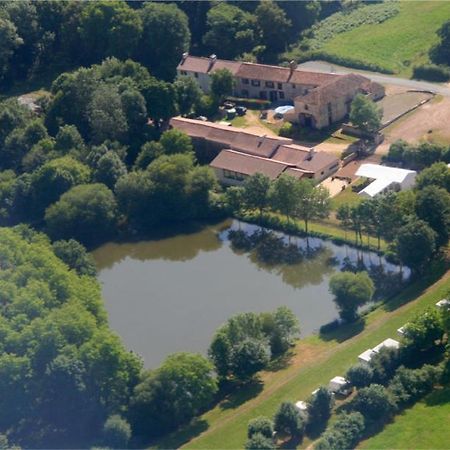 Logis De L'Aubonniere Hotel Chaille-sous-les-Ormeaux Exterior photo